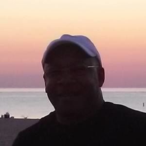 Meet your Posher, Amos